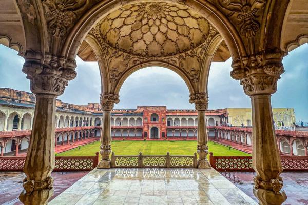 Overnight Agra Tour